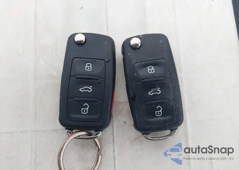 2015 Volkswagen Jetta 1.8T Se z USA, uszkodzony, nr VIN 3VWD17AJ7FM302452